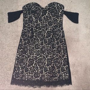 Black lace off the shoulder dress 🖤